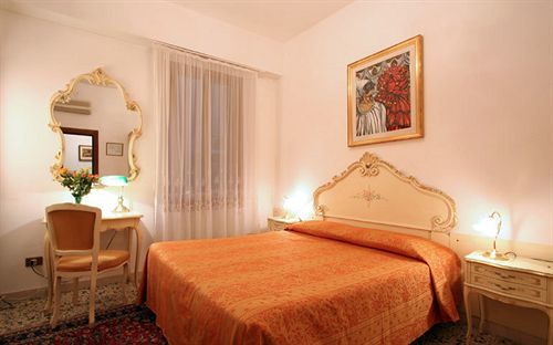 Hotel Bernardi Semenzato Венеция Экстерьер фото